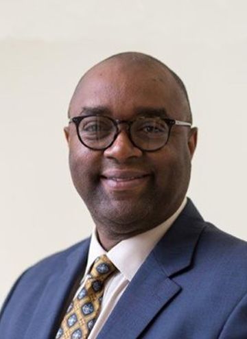 SRU nomme Dennis Washington vice-président pour l’avancement de l’université