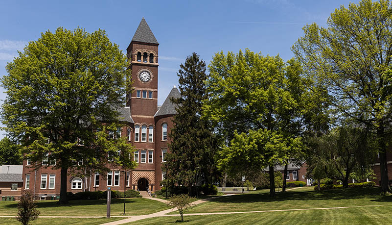 SRU dihormati di daftar Perguruan Tinggi Distinction nasional, negara bagian dan publik