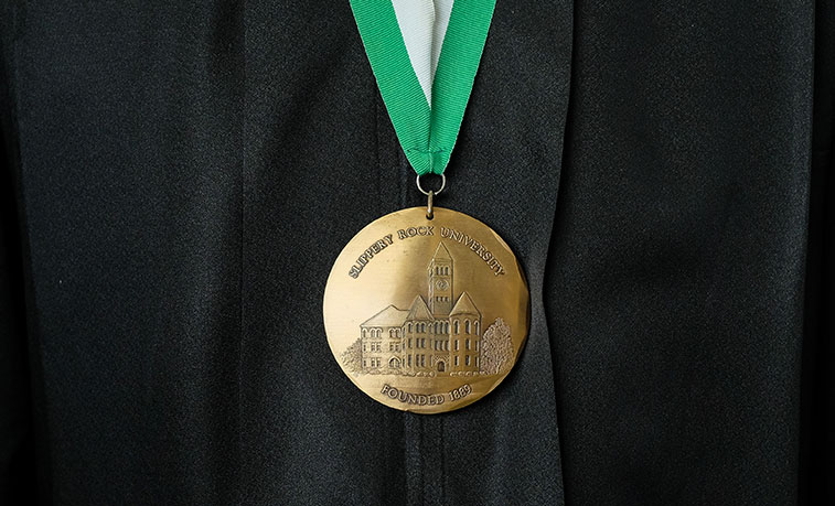 University medalion