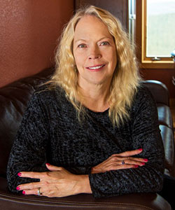 Kristen Iverson Photo