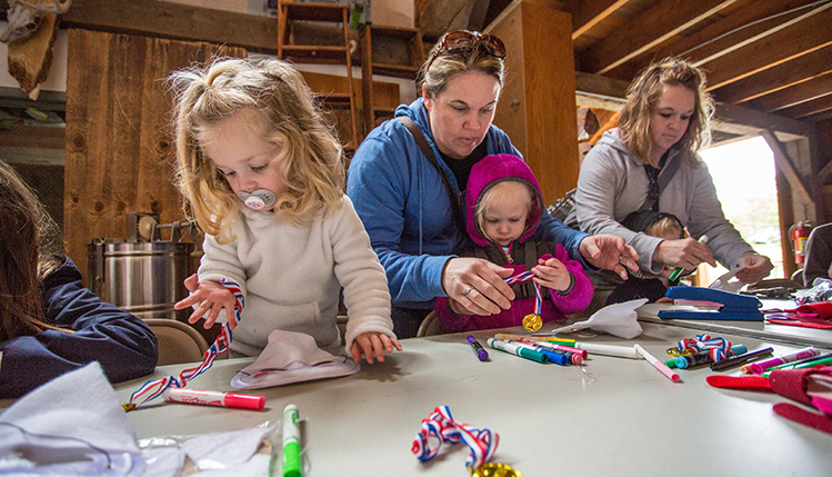 Kids making art