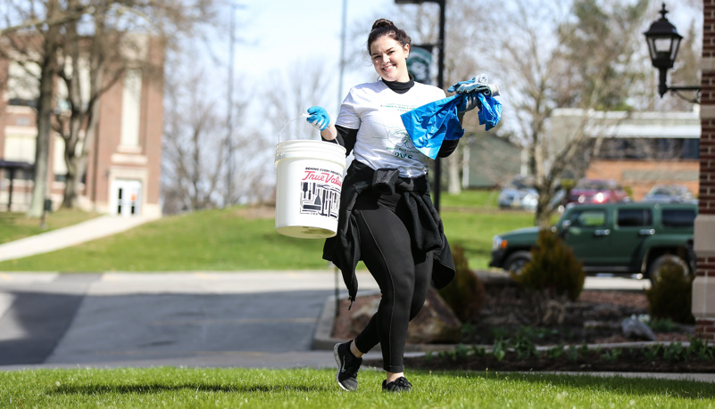 Students picking up trash