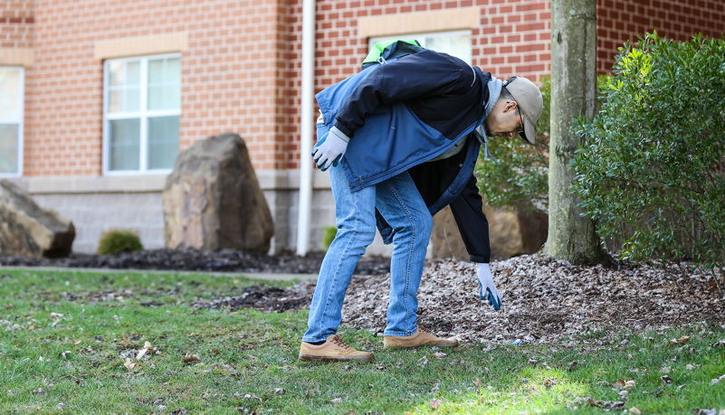 Students picking up trash