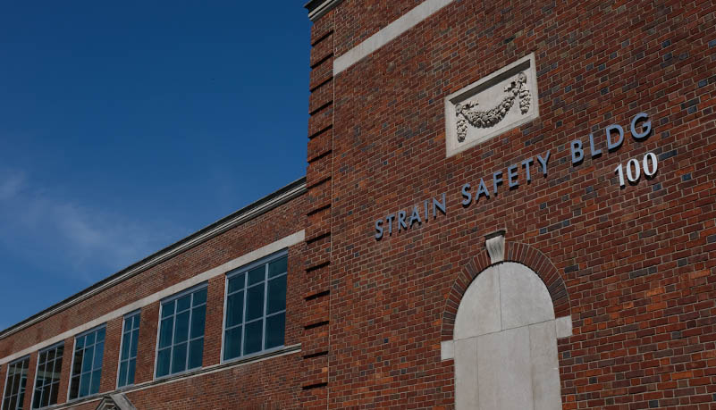 Strain building facade