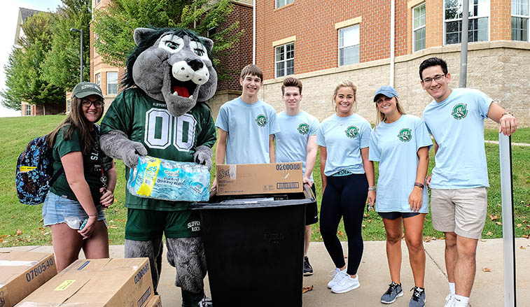 Rocky with WoW volunteers