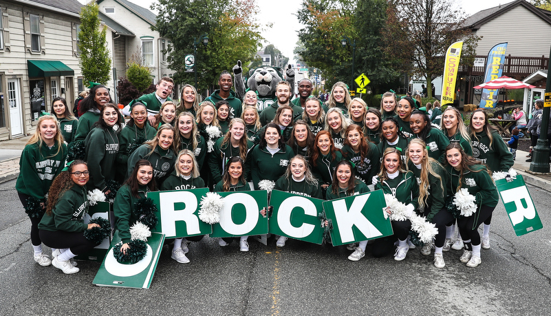 cheerleaders in parade