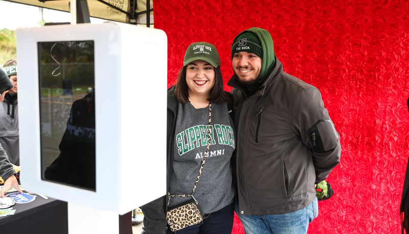 couple at a photo booth