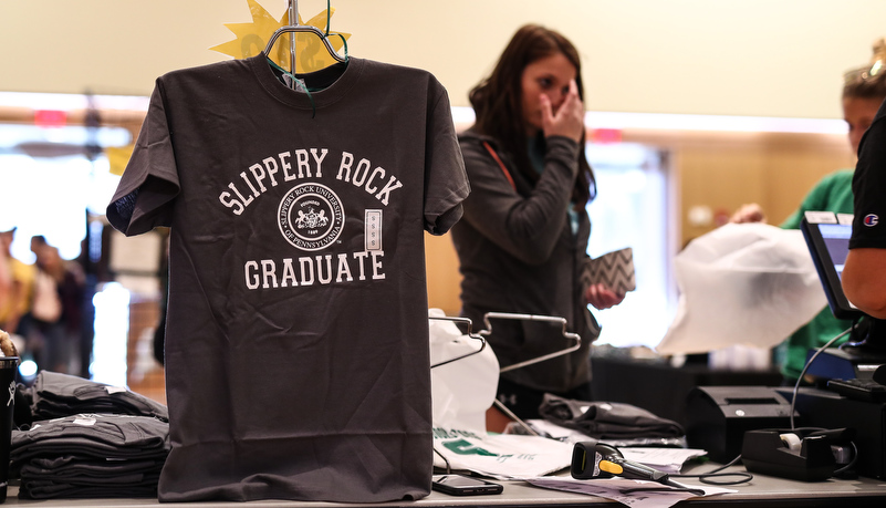 SRU Graduate t-shirt