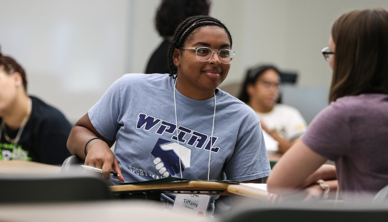 Students during jump start orientation