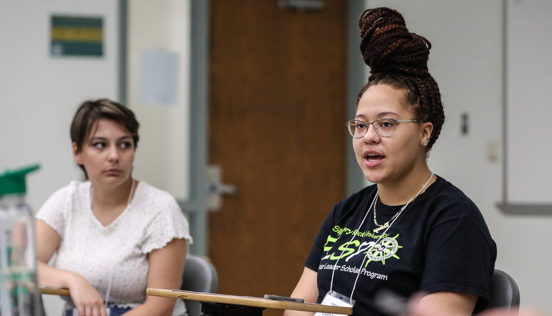 Students during jump start orientation