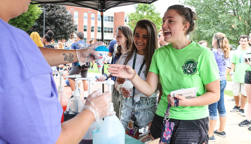 Students getting snocones