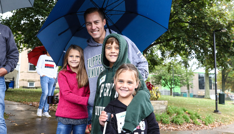 Alumni at the parade