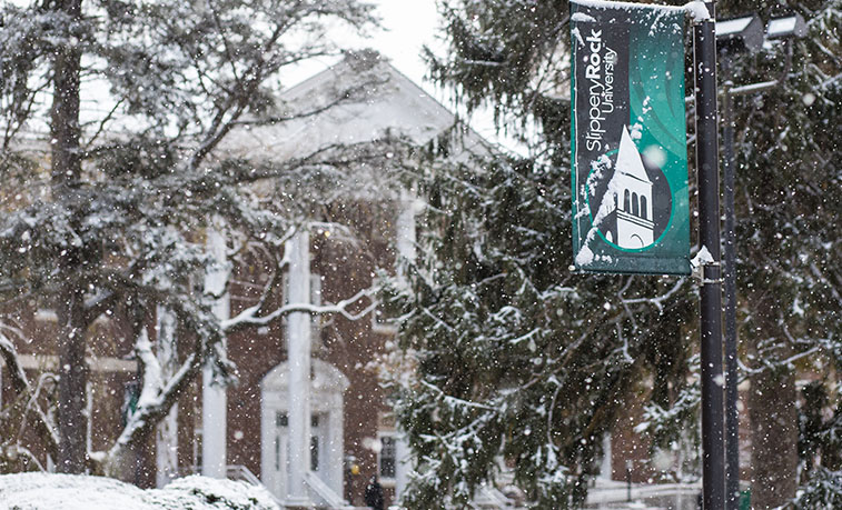 SRU sign in the snow