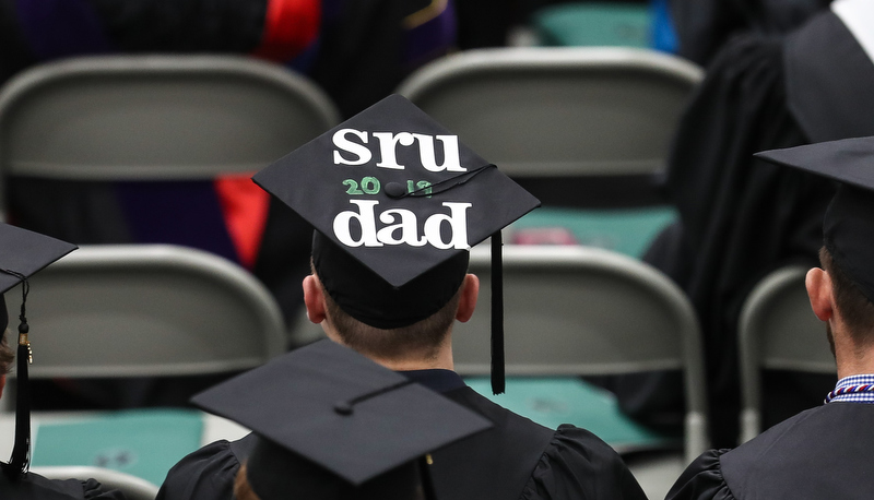 Cap that says SRU Dad