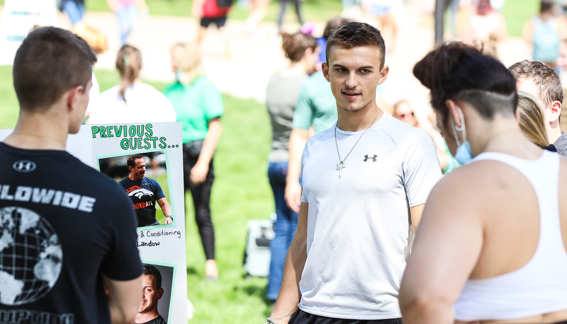 Students at the Campus Involvement Fair