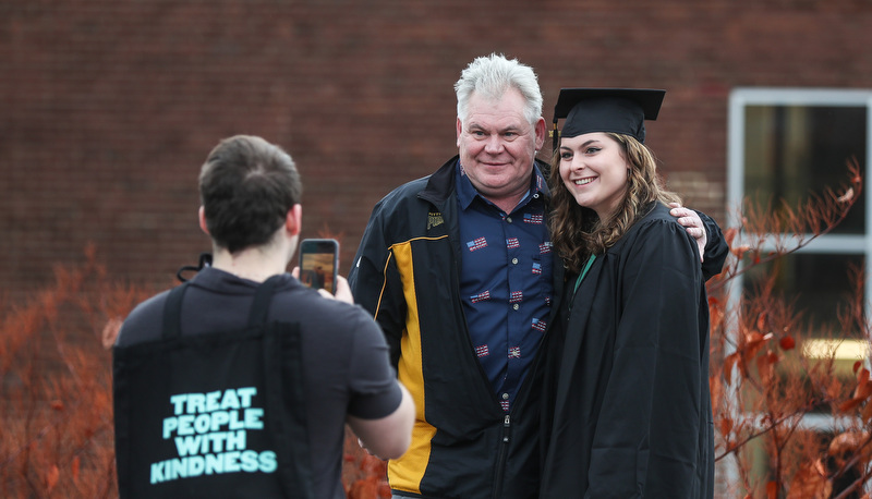 Students graduating from SRU