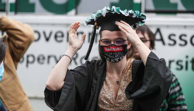 Students graduating from SRU