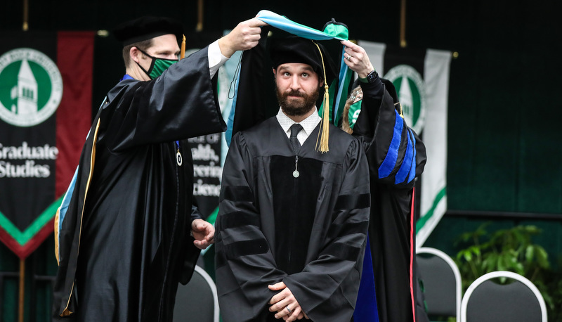 Students graduating from SRU