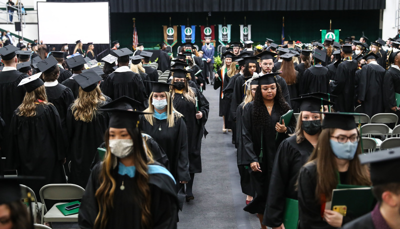 Students graduating from SRU
