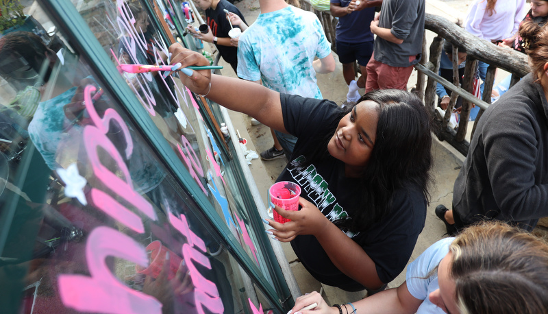 Students making art