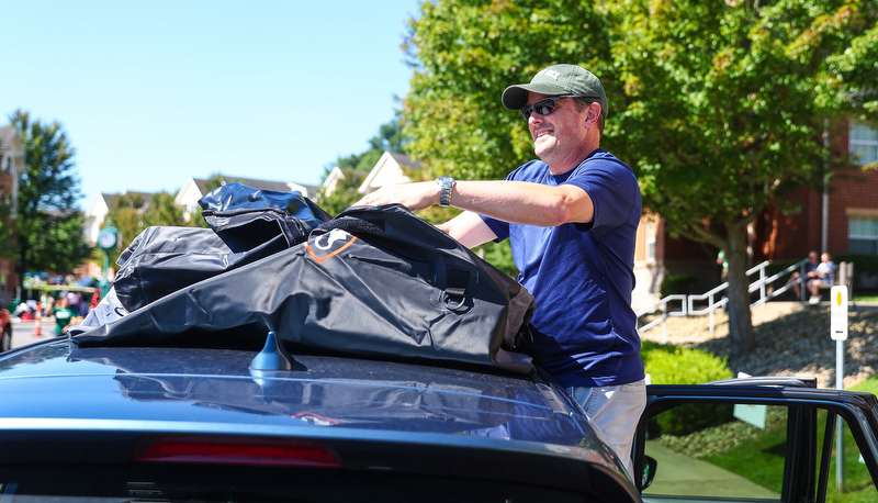 Students moving in for the academic year