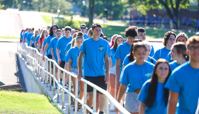 Students enjoying their first full day on campus