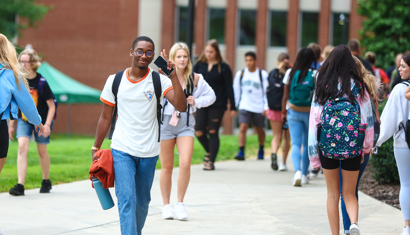 Students are back on camous for the first day of classes