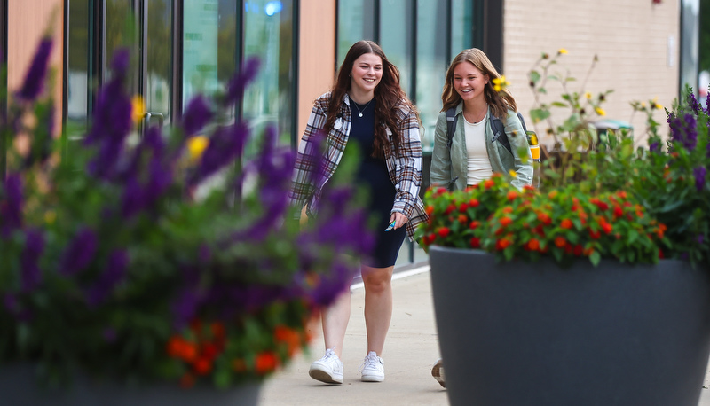 Students are back on camous for the first day of classes