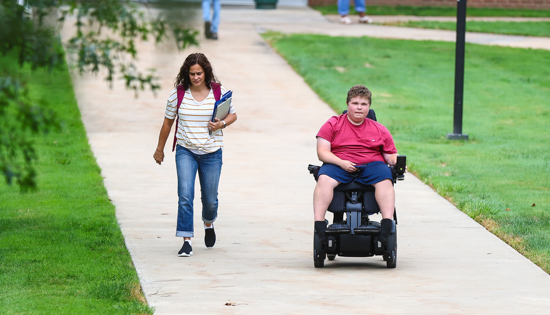 Students are back on camous for the first day of classes