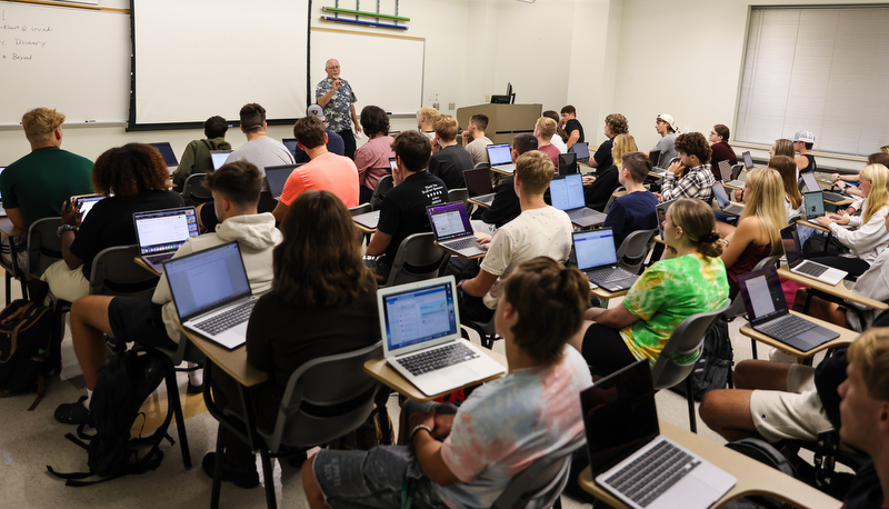 Students are back on camous for the first day of classes