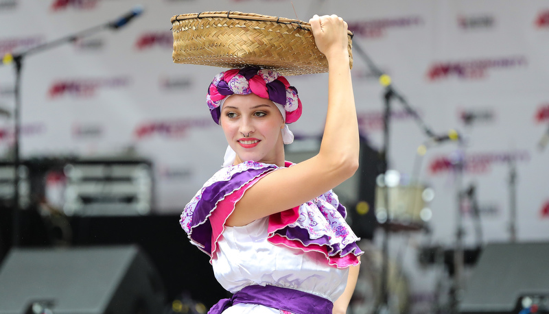 Dance students performing in Pittsburgh