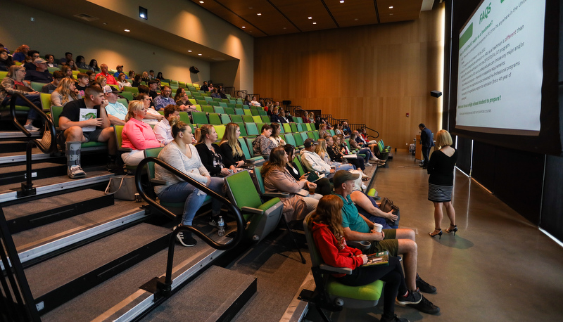 Prospective students visit campus