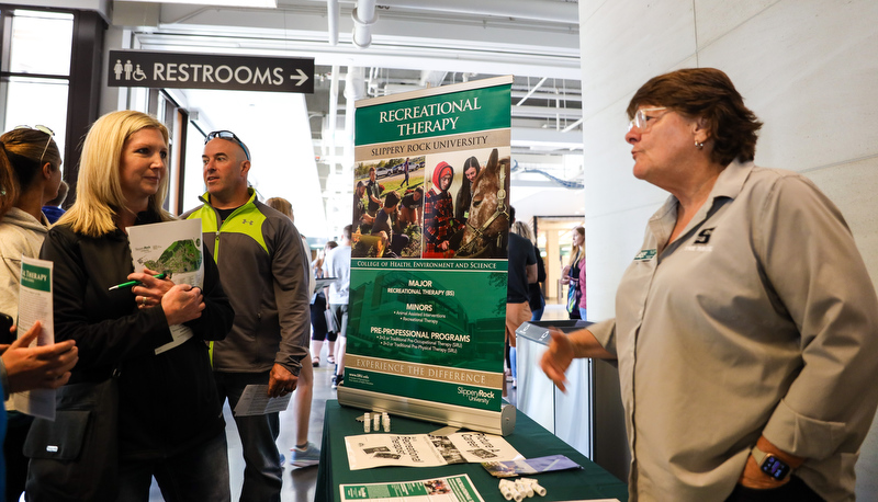 Prospective students visit campus