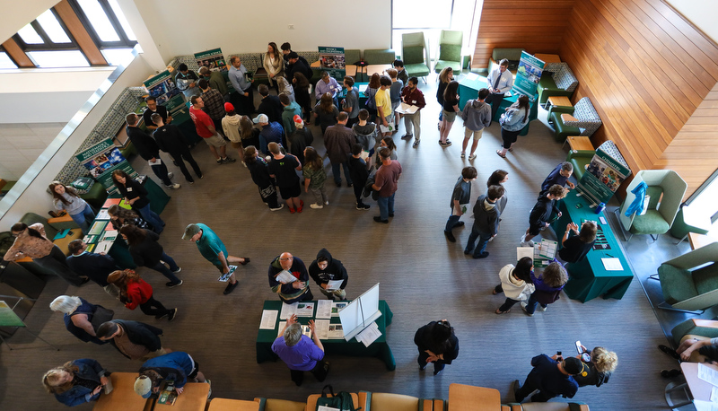 Prospective students visit campus