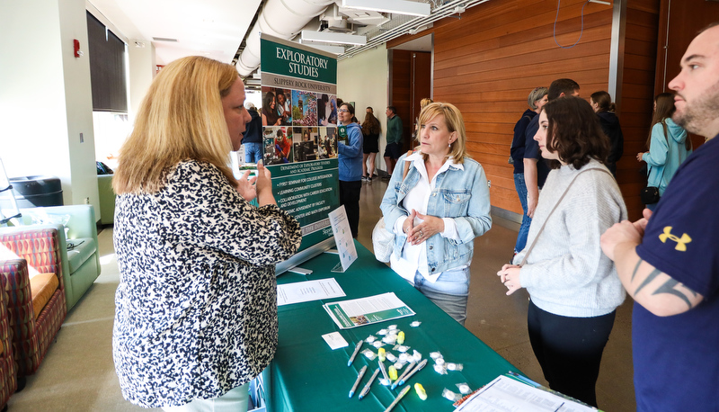 Prospective students visit campus