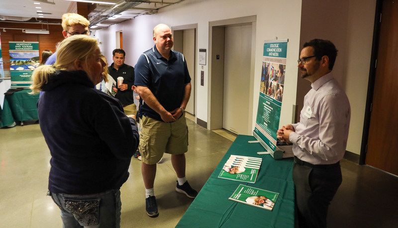 Prospective students visit campus