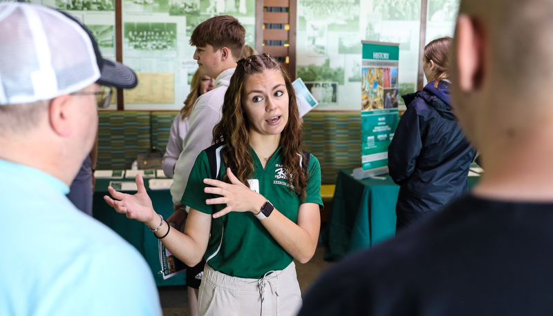 Prospective students visit campus