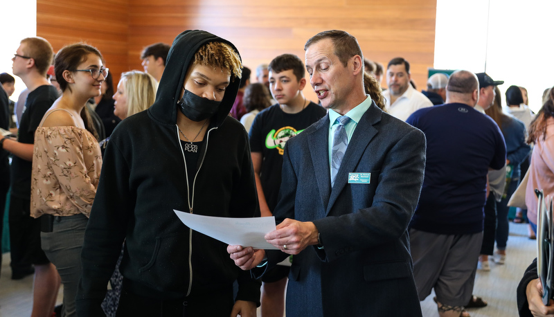 Prospective students visit campus