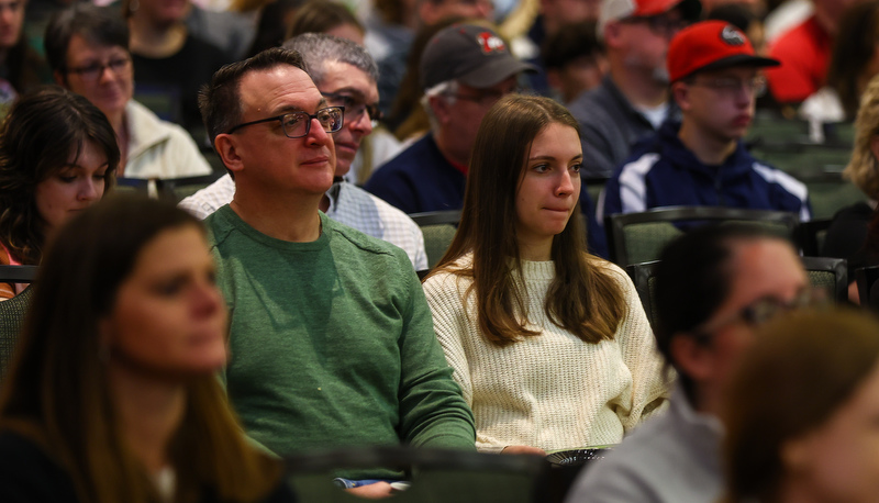 Students visiting SRU