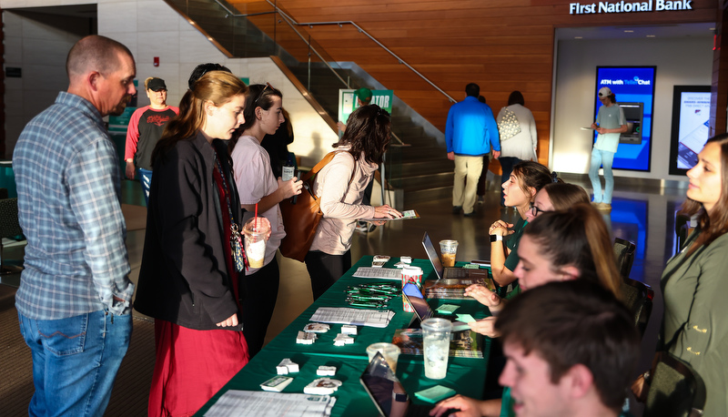 Students visiting SRU