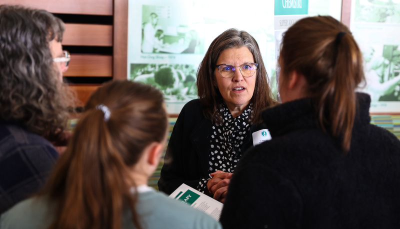 Students visiting SRU