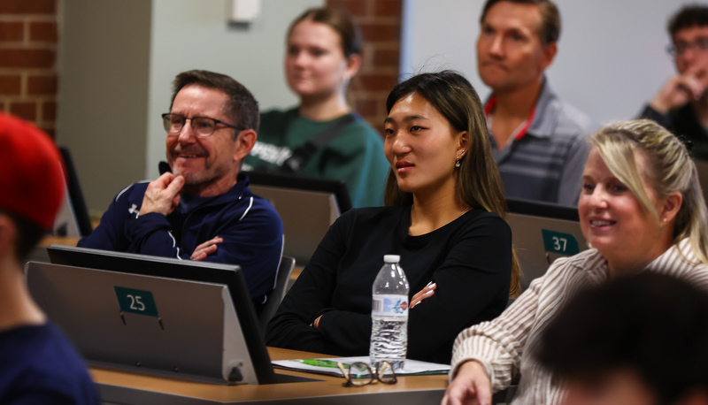 Students visiting SRU