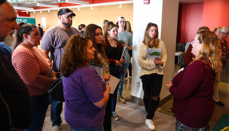 Students visiting SRU