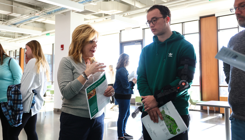 Students visiting SRU