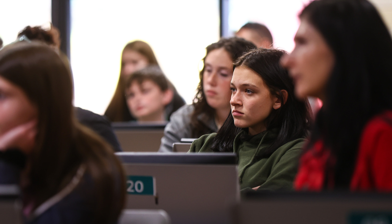 Students visiting SRU