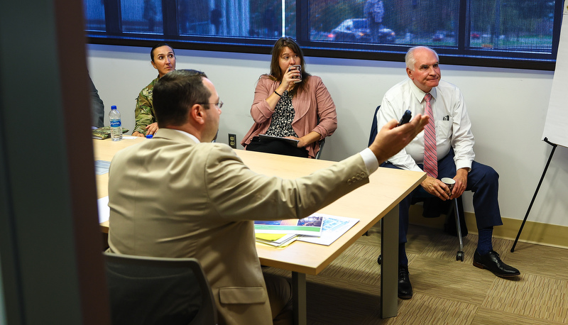 Congressman Kelly visits campus