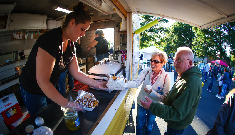 Food trucks and music