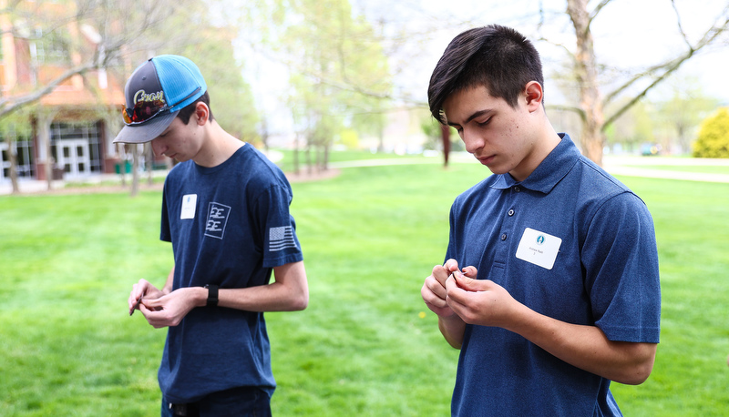 High school students attending engineering day