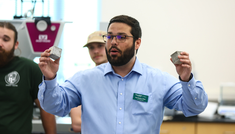 High school students attending engineering day