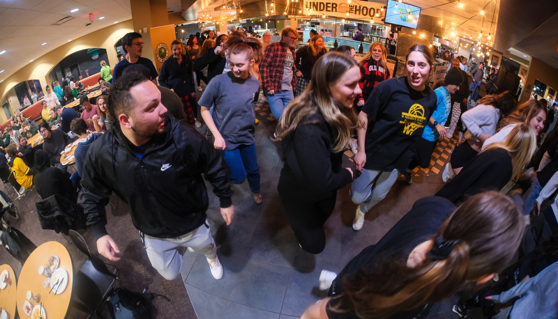 Students enjoy late night breakfast